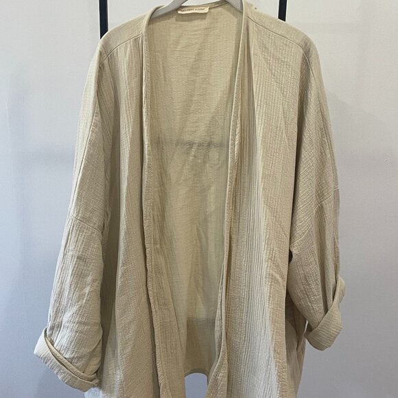 April Meets October Cream Oversized Wrap / Robe Sweater - Picture 1 of 3